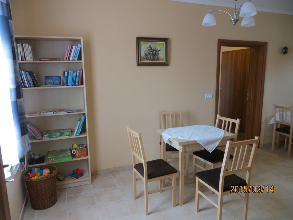 Kiserdő Vendégház Rajka Exterior foto